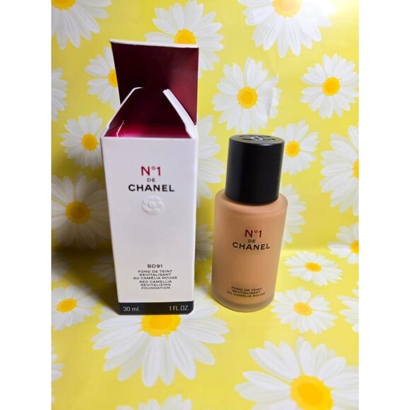 CHANEL No1 Red Camellia Revitalizing Foundation BD91  1oz New In Box - Picture 1 of 8